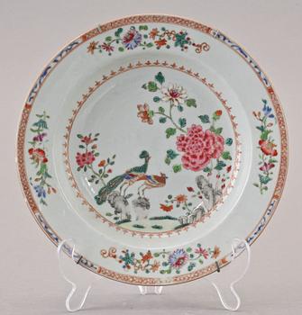 TALLRIKAR, 3 st, porslin, Kina, 1700-tal.