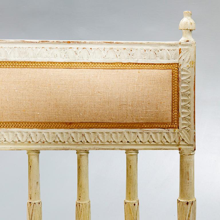 A painted Swedish Gustavian sofa around 1800.