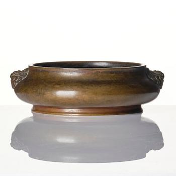 A bronze censer, Qing dynasty with Xuande mark.