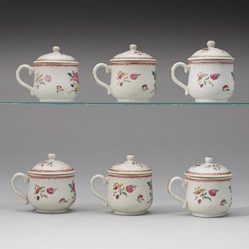 CREMEKOPPAR med LOCK, sex stycken, kompaniporslin. Qingdynastin, Qianlong (1736-95).