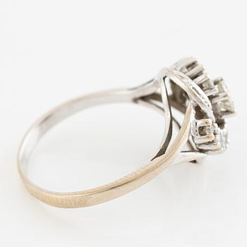 Ring 18K gold set with round brilliant and eight-cut diamonds.