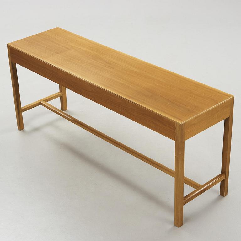A Josef Frank mahogany sideboard for Svenskt Tenn, model 821.