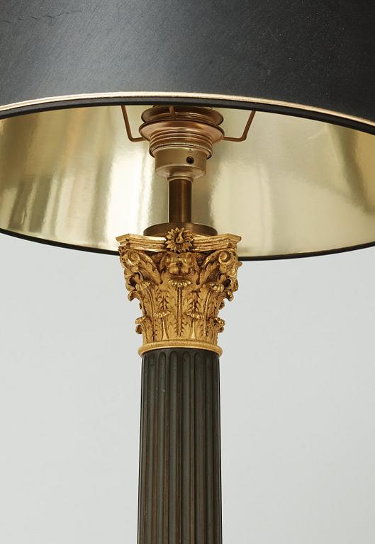 BORDSLAMPA. Frankrike, 1800-talets första hälft. Senempire.