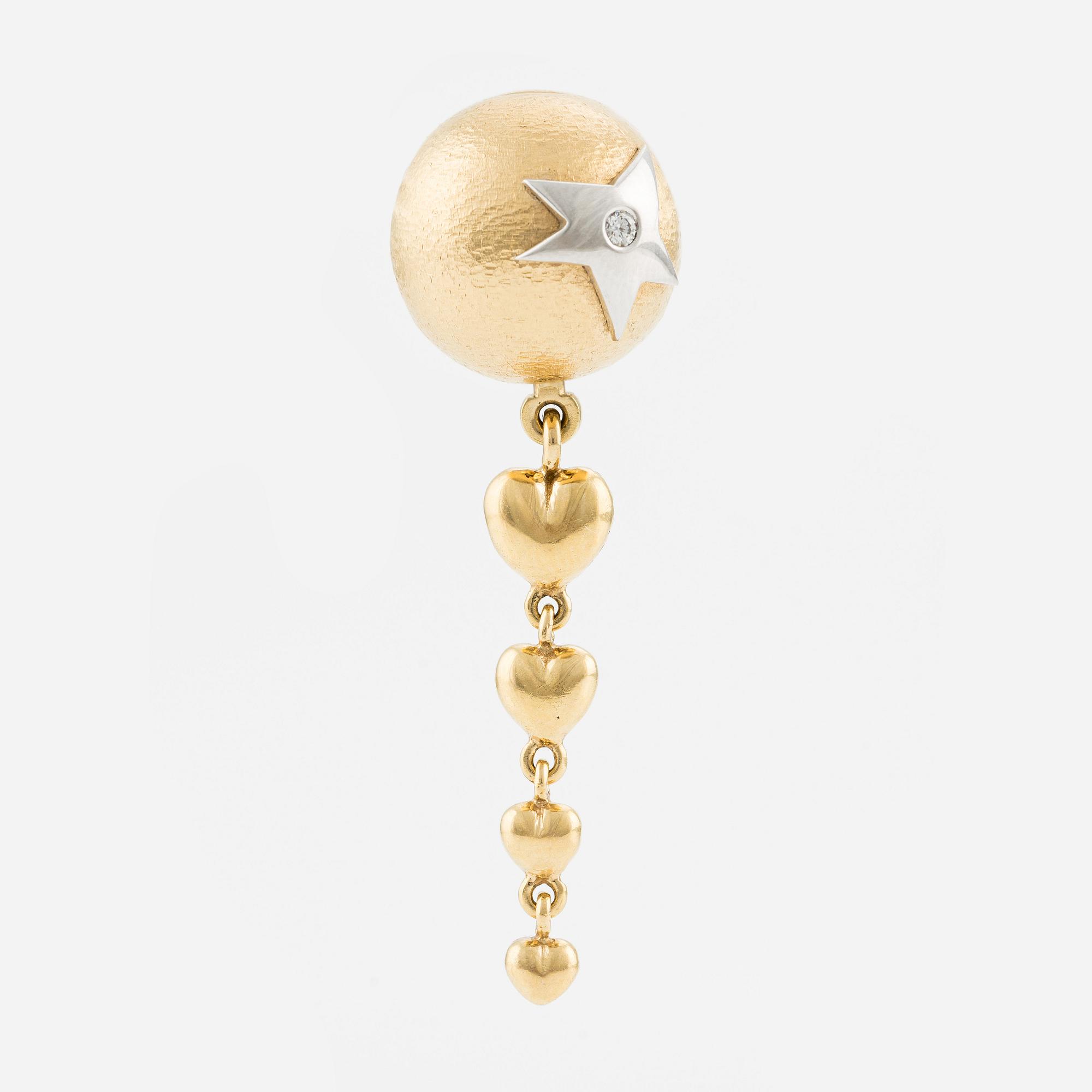 Ole Lynggaard, lås 18K guld med briljantslipad diamanter, med hänge i form av nyckel med hjärtan.