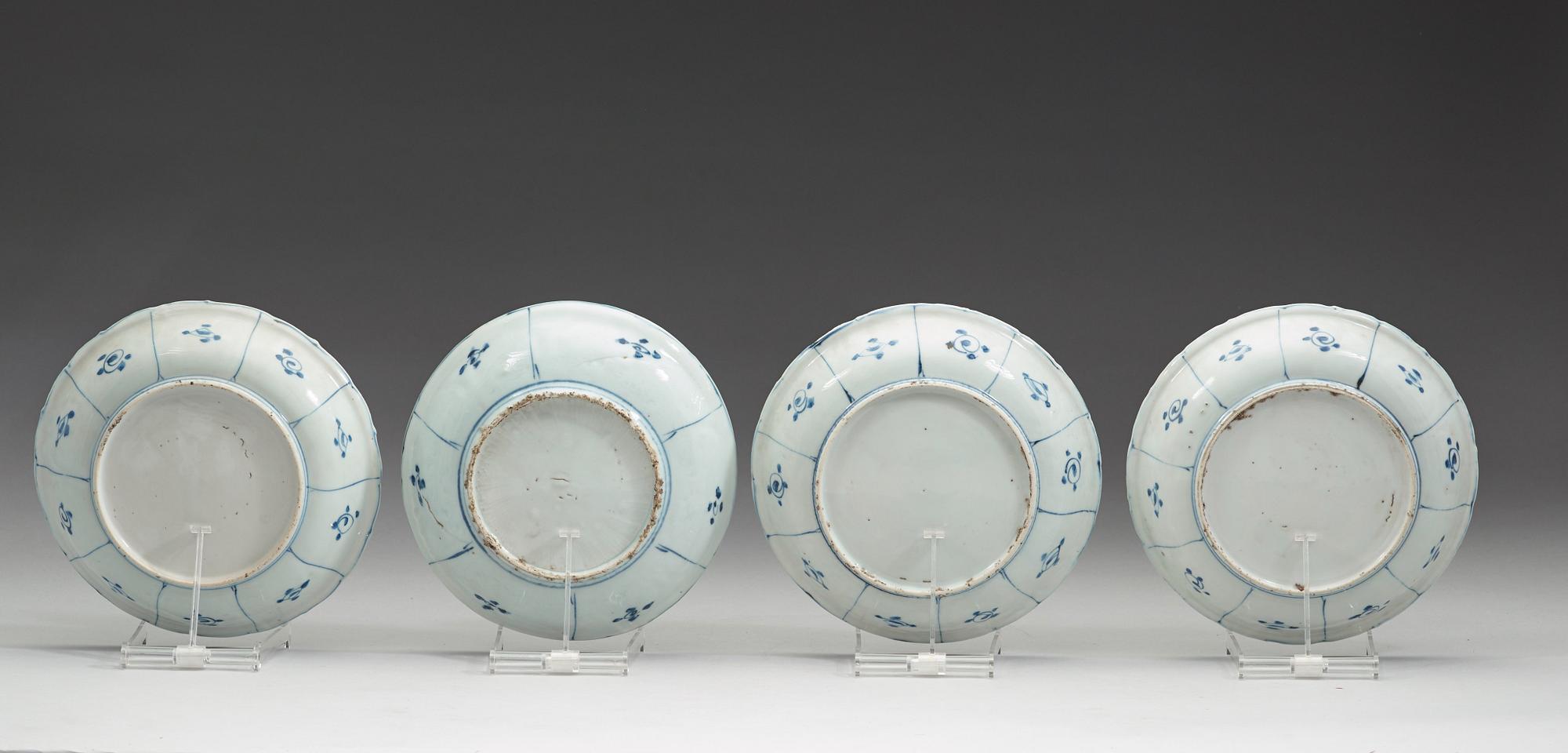 A matched set of 12 blue and white kraak dishes, Ming dynasty, Wanli (1572-1620).