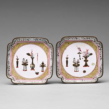 673. A pair of enamel on copper stands, Qing dynasty, 18th Century.