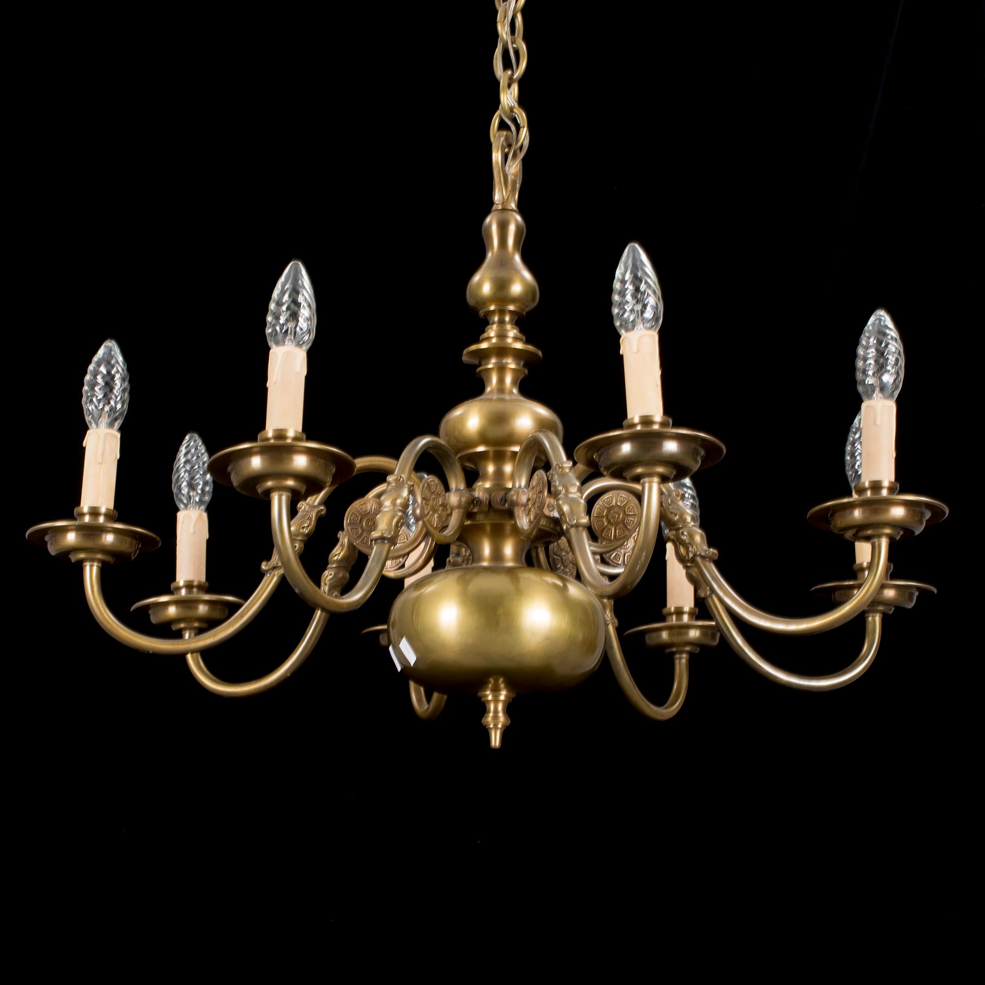 TAKLAMPA, barockstil. 1900-talets mitt.