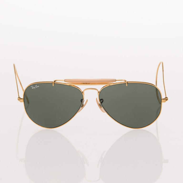 1980s RAY-BAN AVIATOR SUNGLASSES for Bausch & Lomb, USA.