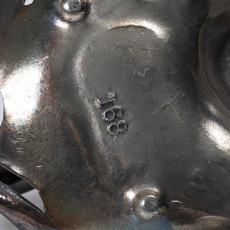 Württembergische Metallwarenfabrik (WMF), Nattljusstakar, ett par, samt bricka, nysilver, jugend, tidigt 1900-tal.