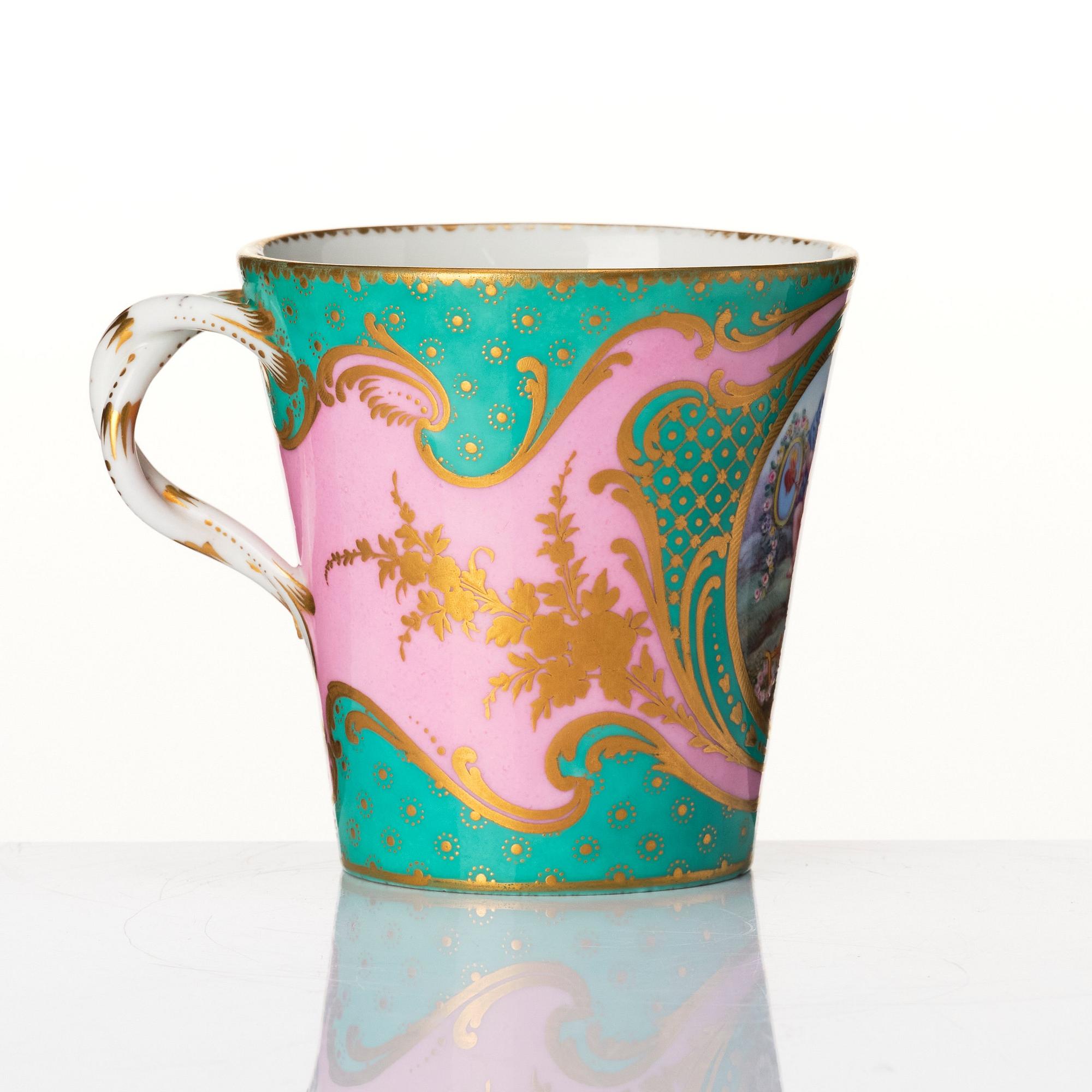 Trembleuse, porslin. "Sèvres", 1800-tal.