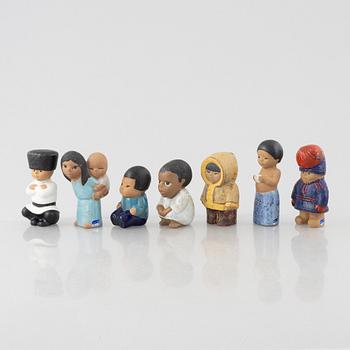 Lisa Larson, figuriner, 7 st, stengods, ur serien "All världens barn", Gustavsberg.