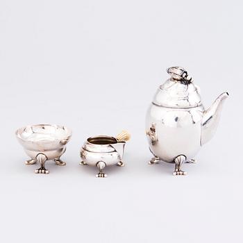 GEORG JENSEN, miniatyyri kahviastiasto, 3 osaa, "Magnolia/Blossom", Kööpenhamina 1933-44.