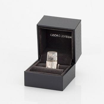 Vivianna Torun Bülow-Hübe, a sterling and qvartz ring, Georg Jensen 1945-77, design nr 151.