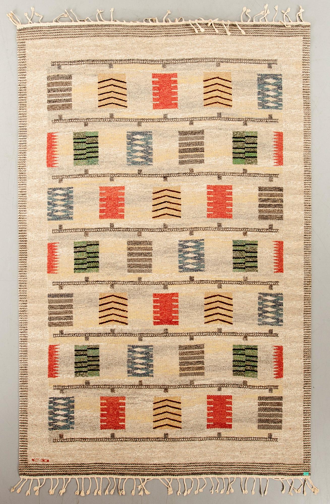A CARL DANGEL CARPET, flatweave (rölakan), signed CD, 264 x 169 cm, Sweden around mid 20th century.