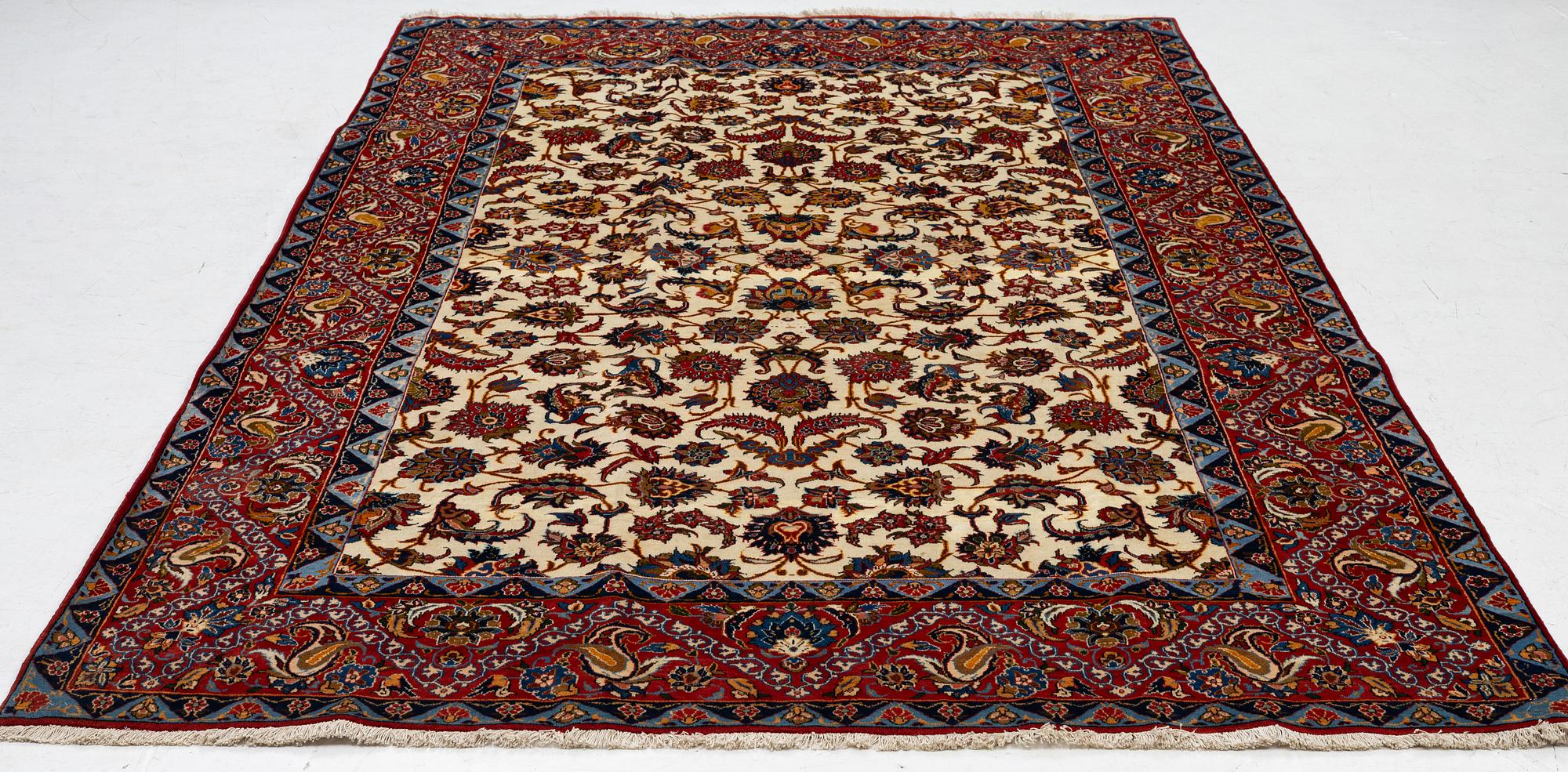 Matt Najafabad ca 335 x 210 cm.