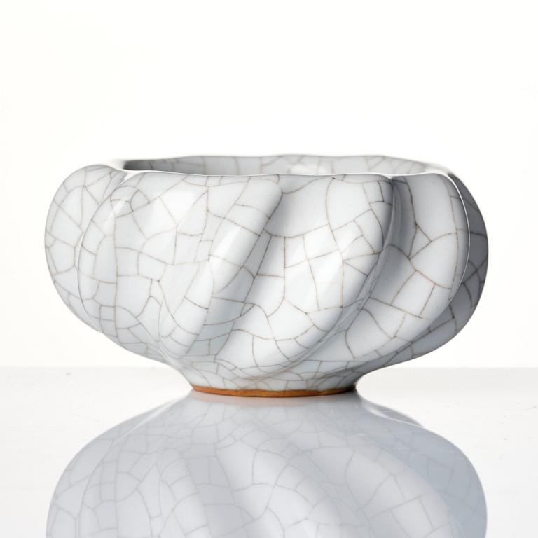 Axel Salto, a stoneware bowl, Royal Copenhagen, Denmark, model 20681.