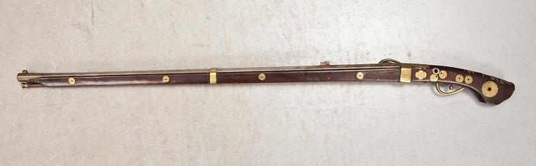 GEVÄR, Teppo.  Japan, 1800-Tal.