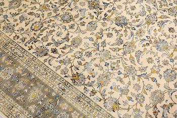 A Keshan rug, approx. 293 x 198 cm.