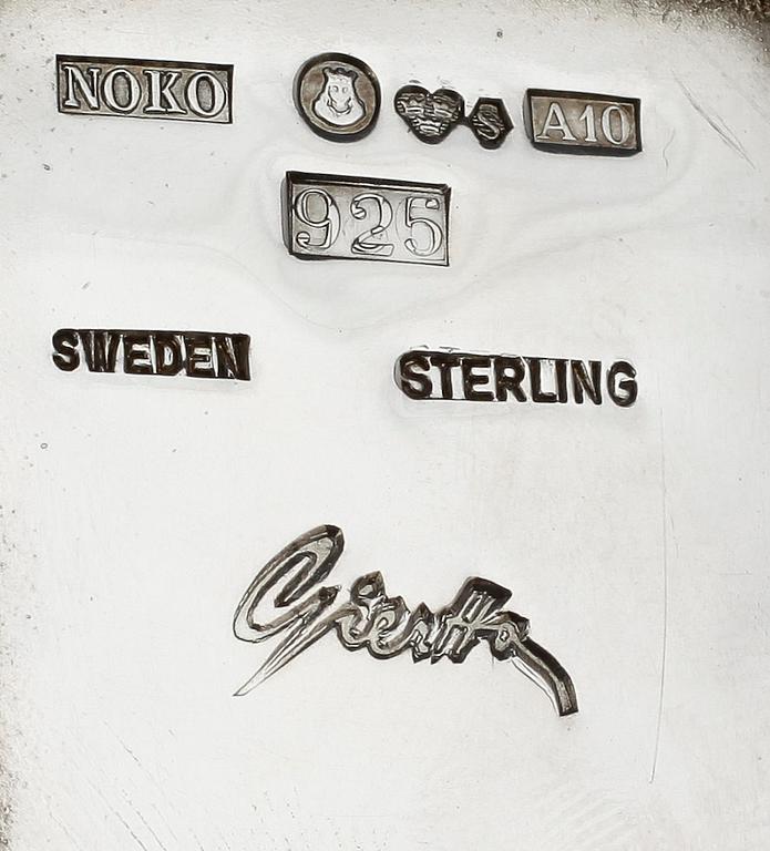 SKÅL, sterling silver, Claes Giertta, Stockholm, 1975. Vikt ca 539g.