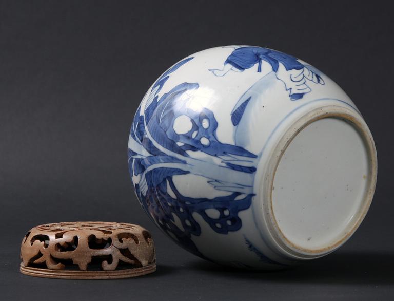 BOJAN med LOCK, porslin, Kina, sen Qing.