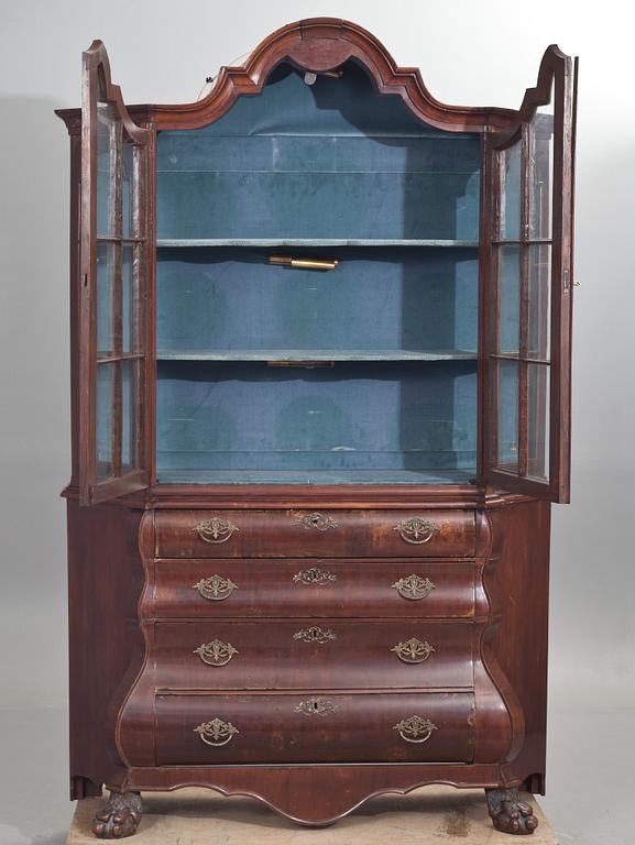 VITRINSKÅP, senbarockstil, 1800-tal.