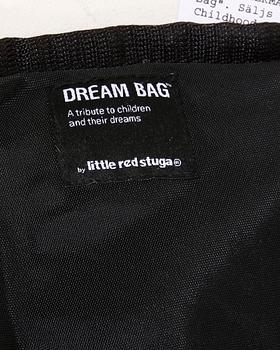 LEKMATTA/KUDDE. "Dream Bag". Säljs till förmån för World Childhood Foundation.