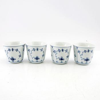 Karen Kjældgård-Larsen muggar 13 st "History Mix Thermal", Royal Copenhagen Danmark samtida.