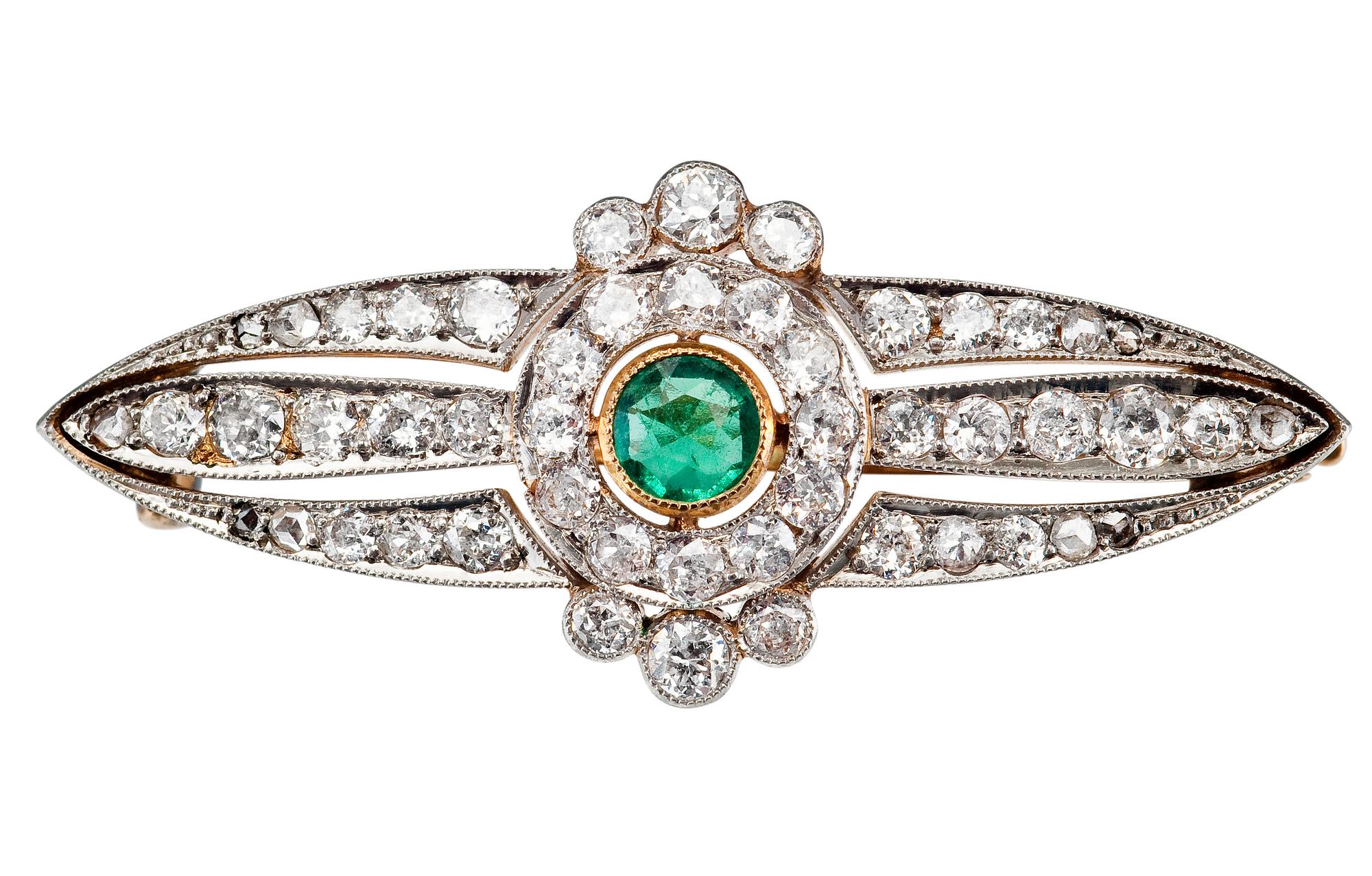 DIAMOND / EMERALD BROOCH.