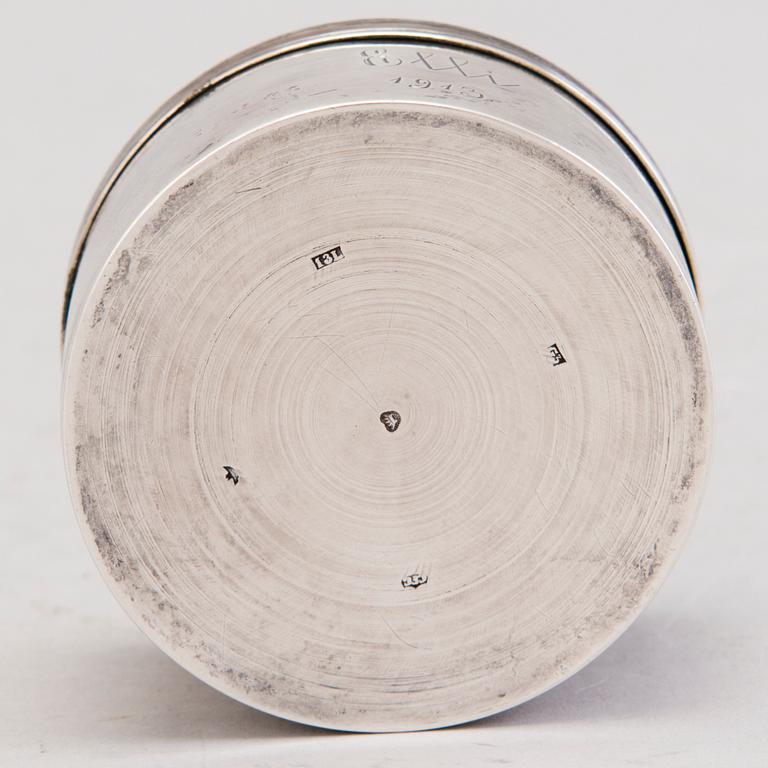 A silver bowl and a silver box, mark of Gustaf Adolf Strömbäck, Helsinki 1843 and Carl Fridolf Ekholm, Helsinki 1864.