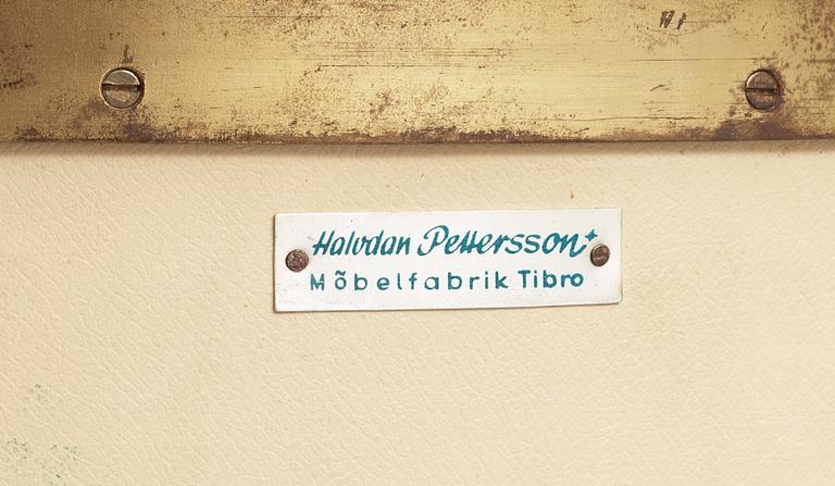 NATTYGSBORD, ett par, Halvdan Pettersson, Möbelfabrik, Tibro. 1950-tal.