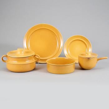 SERVISDELAR, 13st, stengods, "Primula", Stig Lindberg.