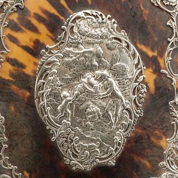 An English sterling lid mark of William Richard Corke London 1902.