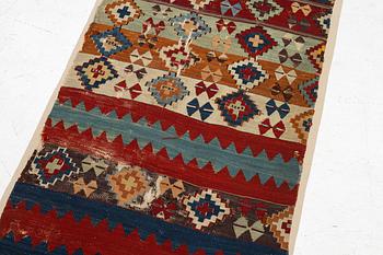 Fragment, Kelim, Adana, ca 201 x 83 södra Anatolien.