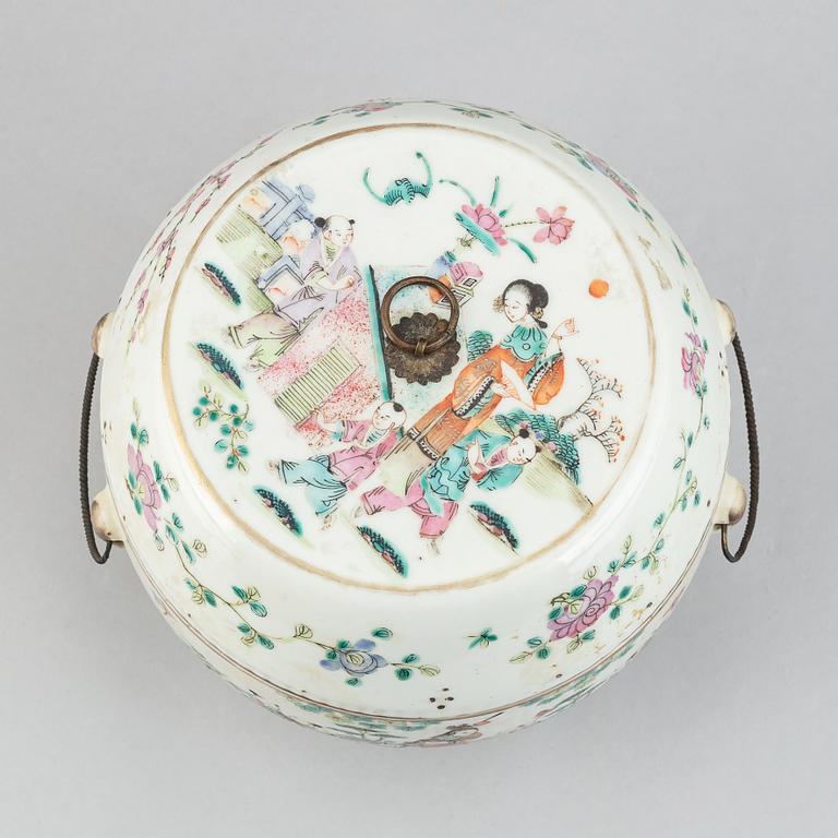 Matlåda, porslin. Qingdynastin, omkring 1900.