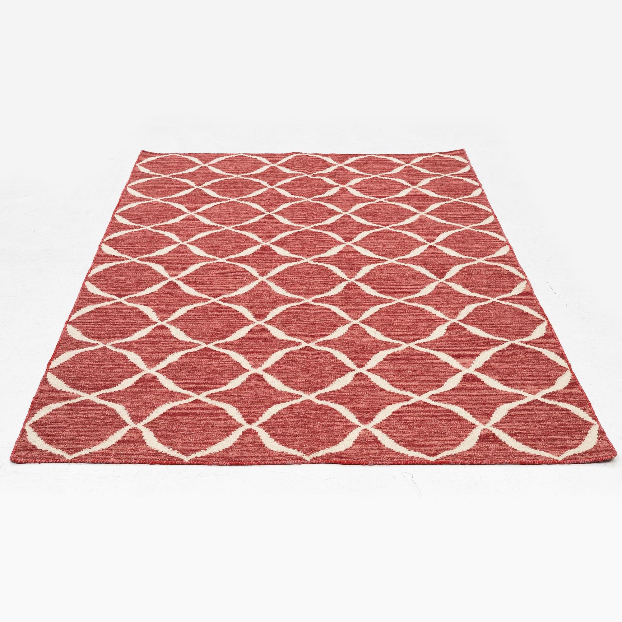 A Kilim rug, c. 240 x 155 cm.