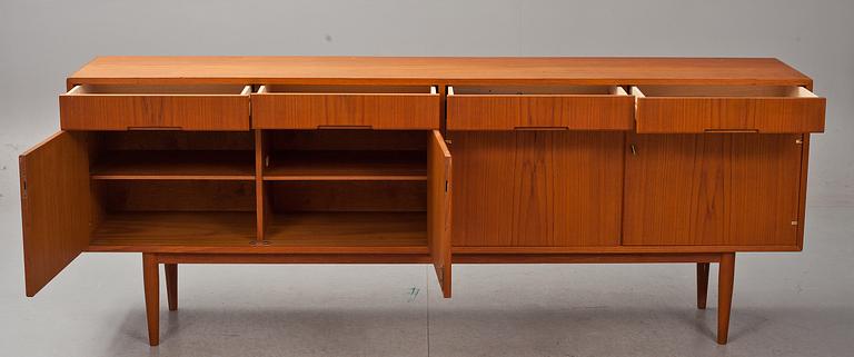 SIDEBOARD, 1960-tal.