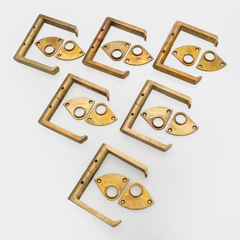 Dörrhandtag, 6 par, modell 75, tillverkare Mariefors Bruk. Modellen formgiven 1952.