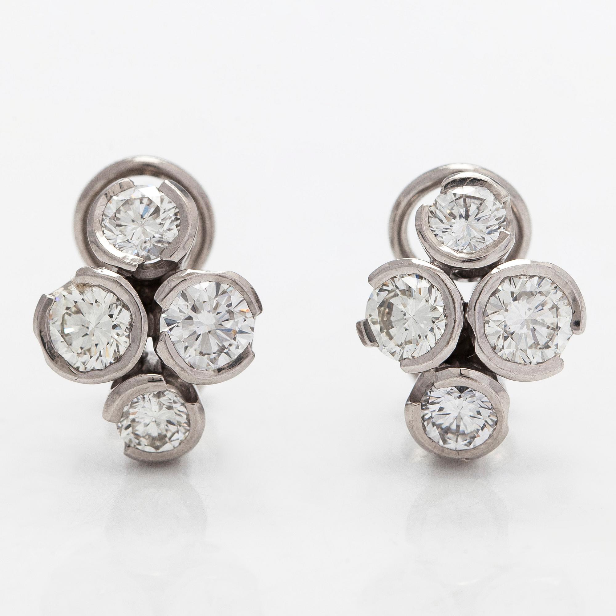 Earrings, brilliant cut diamonds circa 3.40 ct in total, 14K white gold.