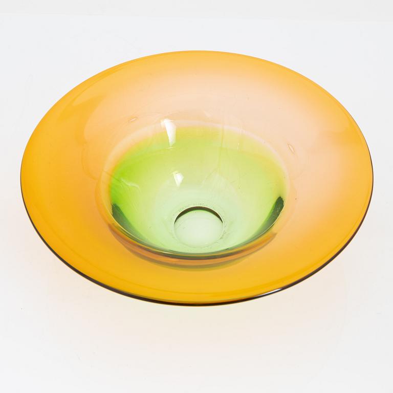 Kerttu Nurminen, skål, glas, Nuutajärvi Notsjö, 1900-talets sista kvartal.