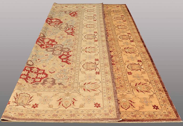 Matta, Ziegler design, ca 359 x 272 cm.