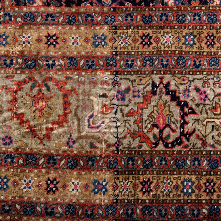 A CARPET, Antique West persian, ca 356,5  x 303,5 cm.