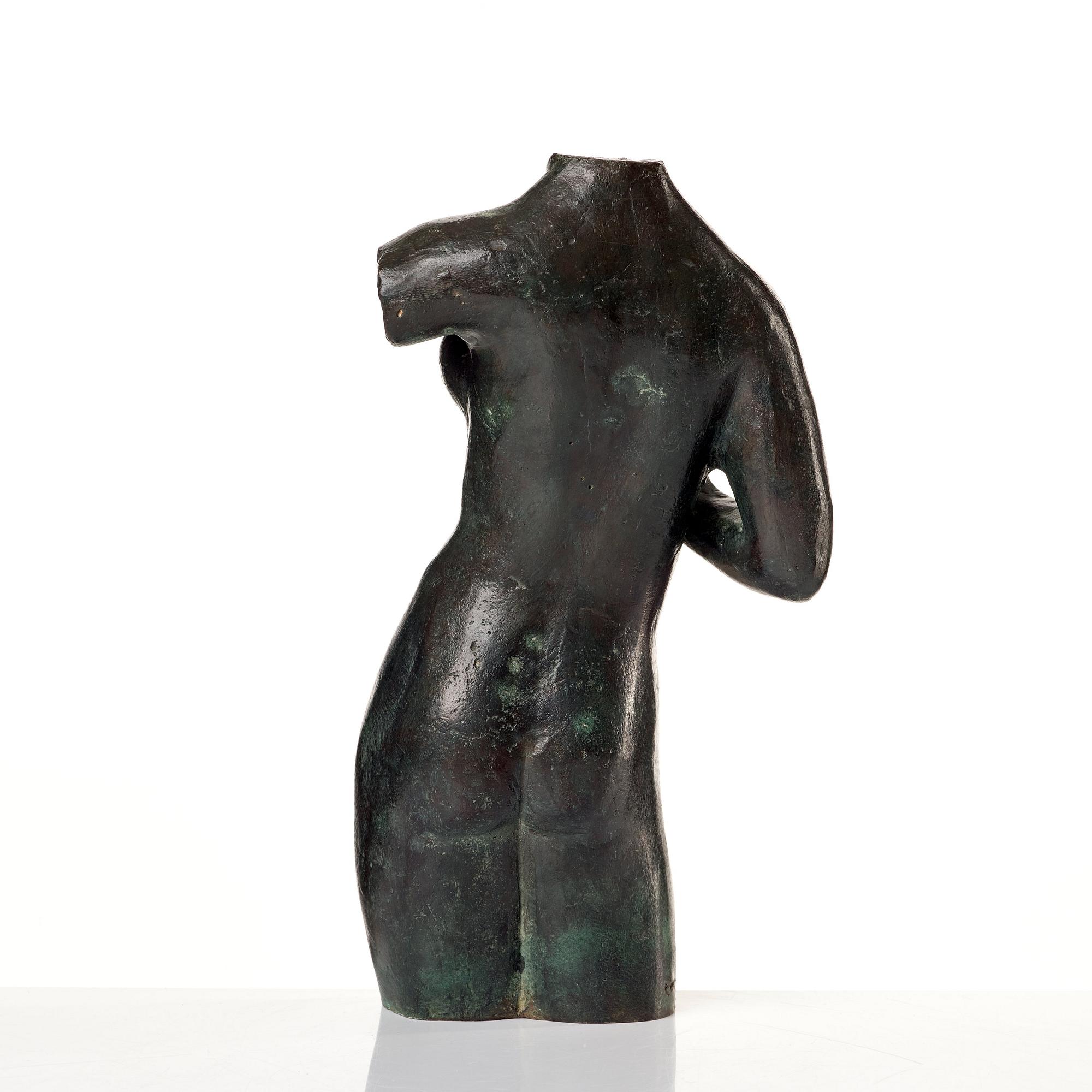 Carl Milles, Detail from "Flicka med äpple" (Girl with an apple).