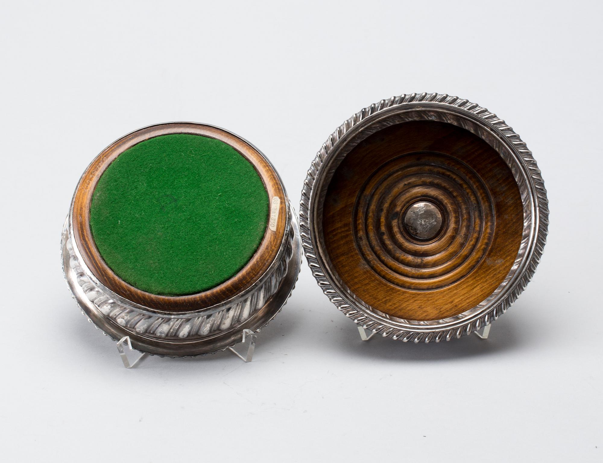 COASTERS, pläter, ett par. England, 1800-talets mitt.