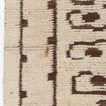Märta Måås-Fjetterström, A 'Skvattram' carpet, knotted pile in relief, ca 365 x 228 cm, signed AB MMF.