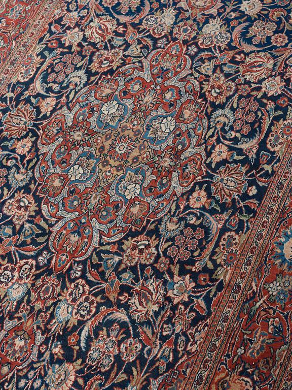 MATTA. Semiantik Keshan part silk. 248,5 x 136 cm.