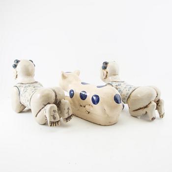 Head cushions 3 pcs China 20th century porcelain.