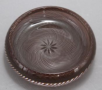 SKÅL, "Aquagraal", glas, Edward Hald, Orrefors, nr 1650L, 1900-talets andra hälft.