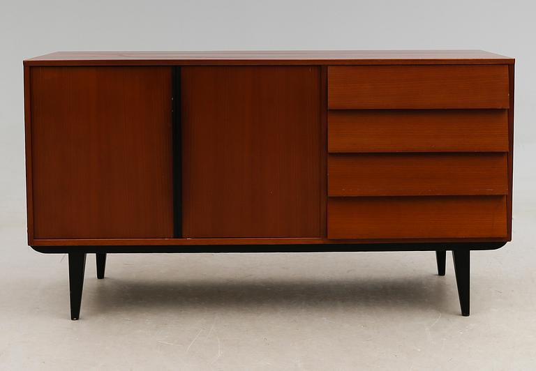 SIDEBOARD, Bränntorp, 1900-talets andra hälft.