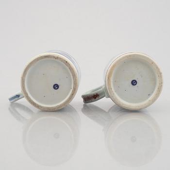 Six pieces of Chinese porcelain, Qing dynasty, 18th-19th century.