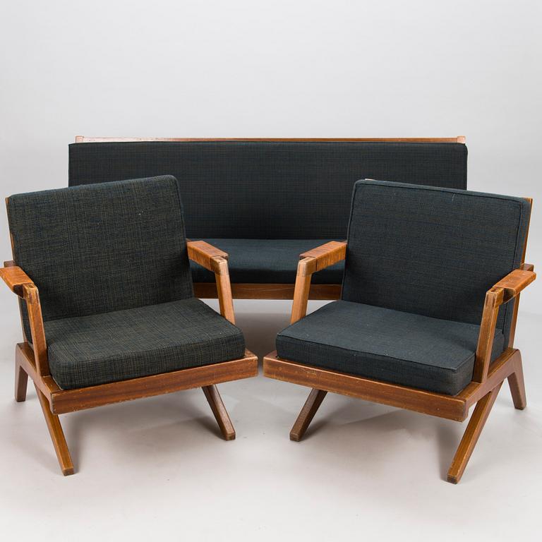 OLAVI HÄNNINEN, A 3-piece 1960s 'Bumerang' sofa suite for HMN Huonekalu Mikko Nupponen, Lahti, Finland.